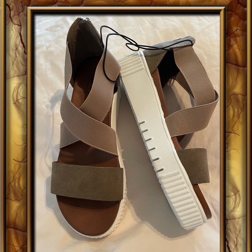 PoP Sandals